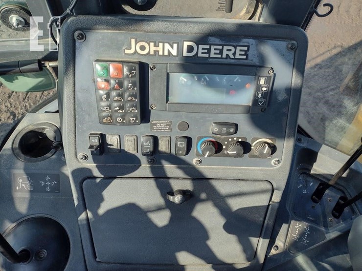 2018-deere-410l-image-7