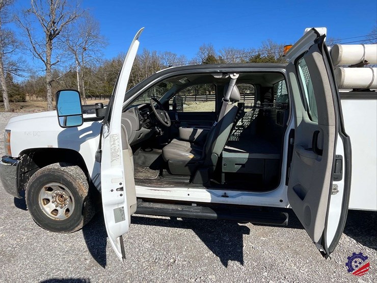2010-chevrolet-silverado-s/a-service-truck-image-60