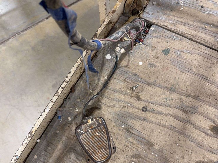 stratolift-krx20-scissor-lift-image-22