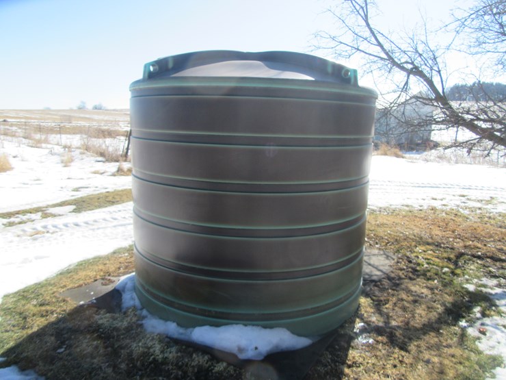 #8978-•-enduraplas-2,000-gallon-poly-tank-image-2