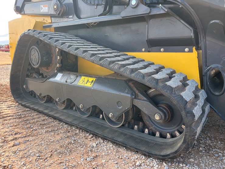 2016-new-holland-c232-image-7