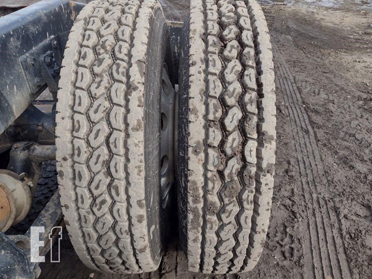 2005-western-star-4900fa-image-30