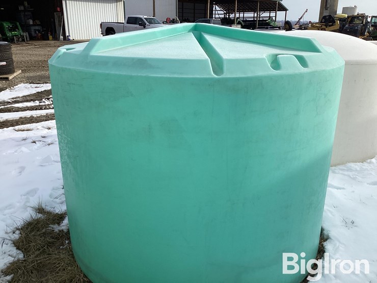 1,500-gallon-water/liquid-fertilizer-vertical-tank-image-9