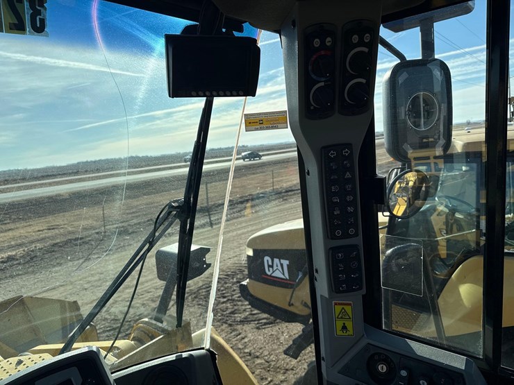 2012-caterpillar-972k-image-17