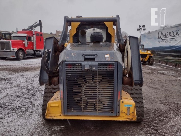 2021-deere-331g-image-4