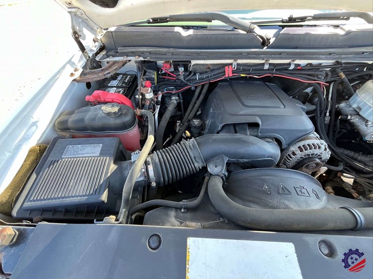 2010-chevrolet-silverado-s/a-service-truck-image-47