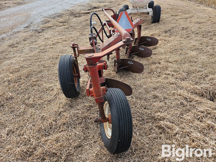 international-540-image-6