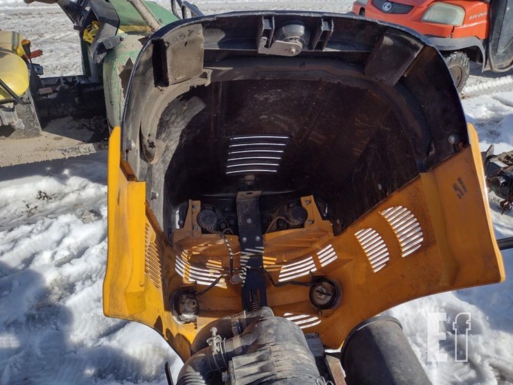 cub-cadet-c2400-tractor-4347-image-21