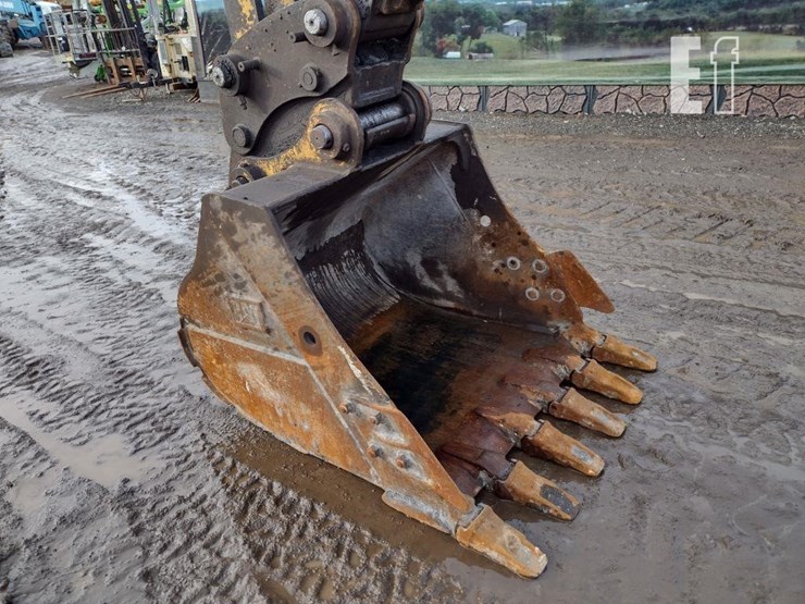 2004-caterpillar-315cl-image-16