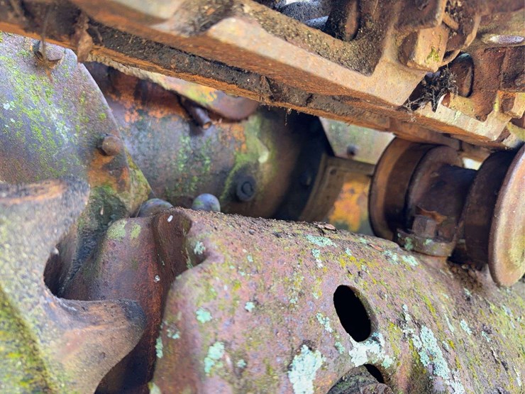 caterpillar-2-ton-image-36