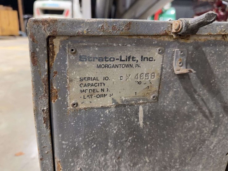 stratolift-krx20-scissor-lift-image-23