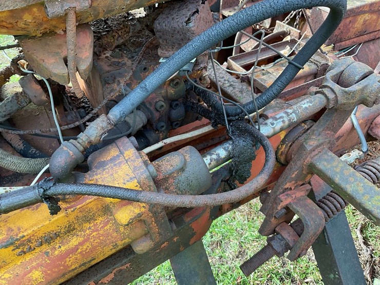 avery-parts-tractor-image-23