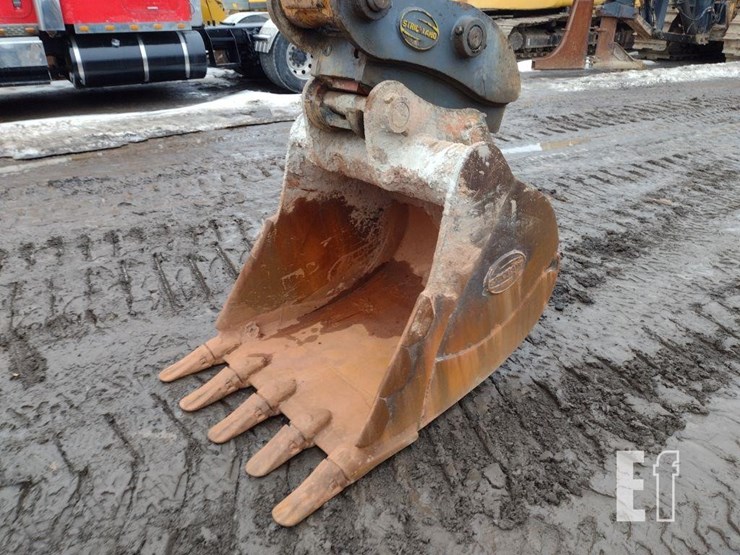 2017-case-cx210d-image-21