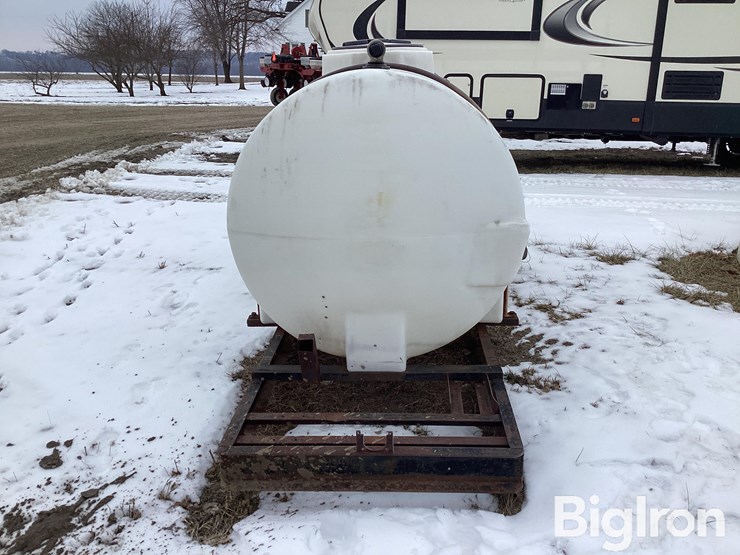 1,000-gallon-water/liquid-fertilizer-tank-on-stand-image-2