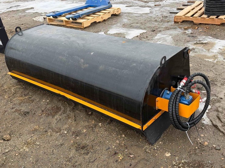 future-box-broom-sweeper-image-2