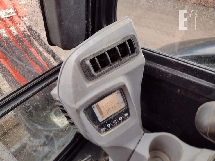 kubota-kx040-4-image-7