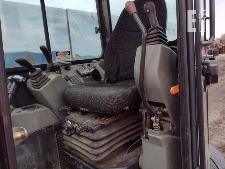 2014-bobcat-e35-image-13