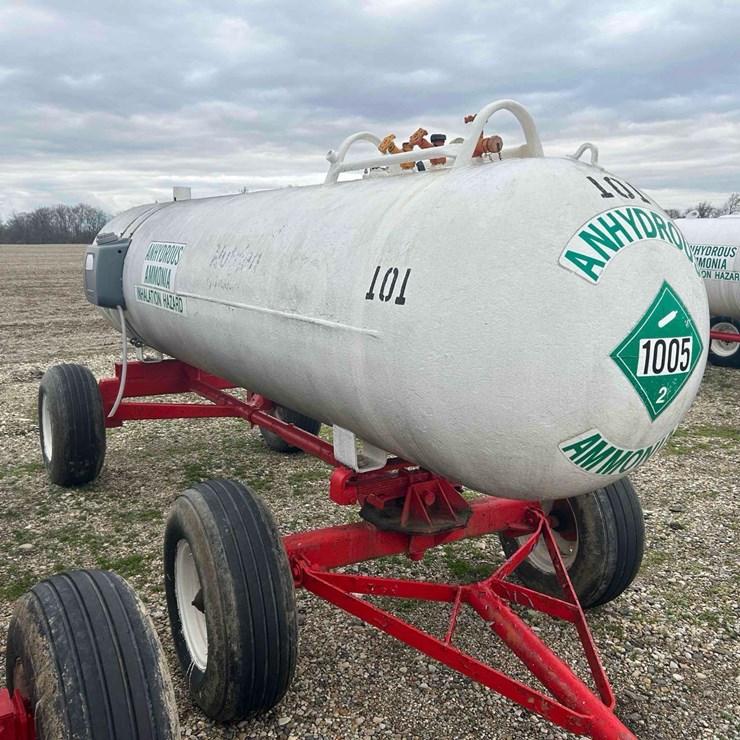 1000 Gal. NH3 Tank on Gear #101 Sells Offsite