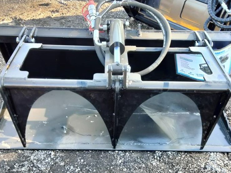 #285-•-mini-skid-steer-plate-grabber-44"-image-1