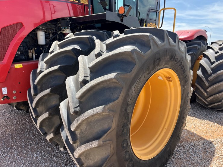 2017-versatile-610-image-2