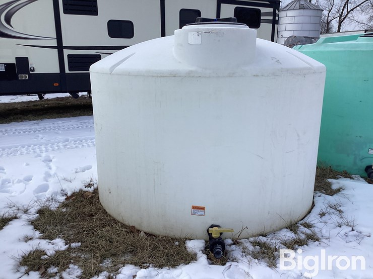 1,550-gallon-water/liquid-fertilizer-tank-image-2
