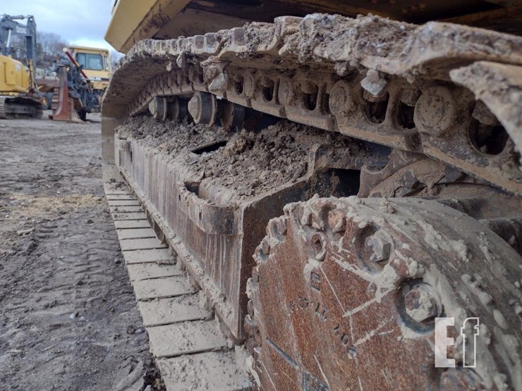 2021-komatsu-pc170-lc-11-image-36