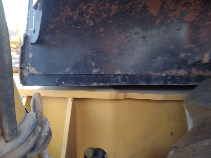 2005-caterpillar-420d-image-25