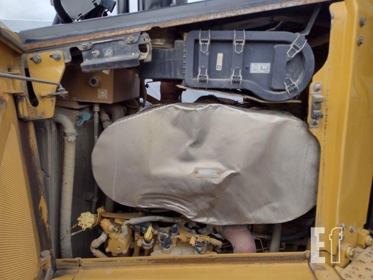 caterpillar-d6-image-42