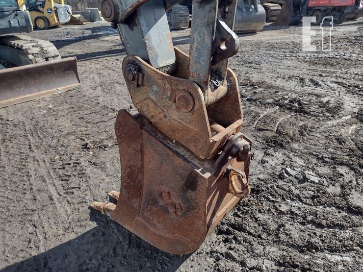 2006-volvo-ecr88-image-17