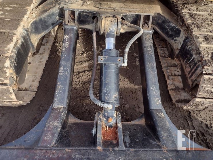 2018-caterpillar-307e2-image-24