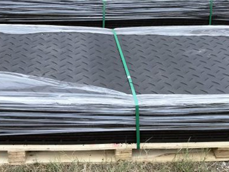 #116-•-(15)-ground-protection-mats---41"x8'-image-1
