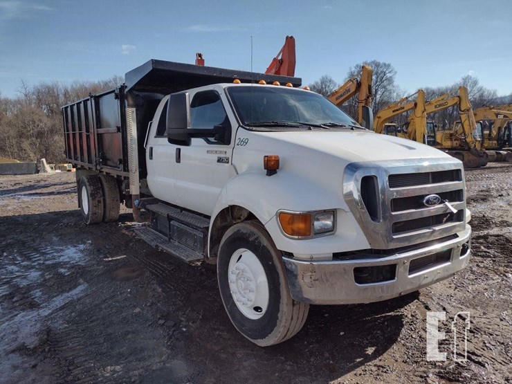 ford-f750-image-35