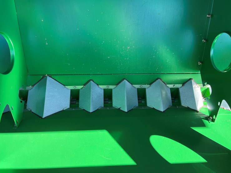 2004-great-plains-3s-3000-image-36