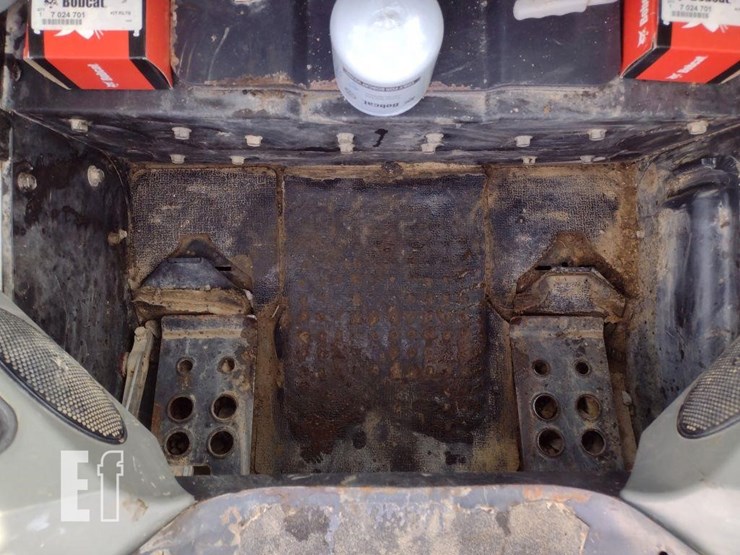 2014-bobcat-t750-image-14