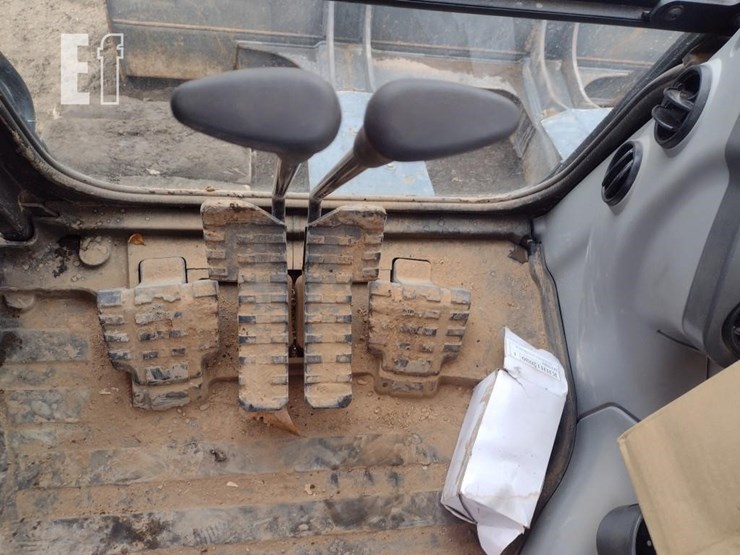 2022-case-cx145d-msr-image-7