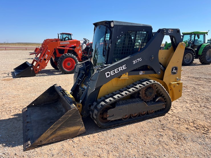 2019-deere-317g-image-1