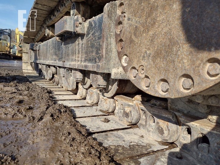 2020-deere-350g-lc-image-35