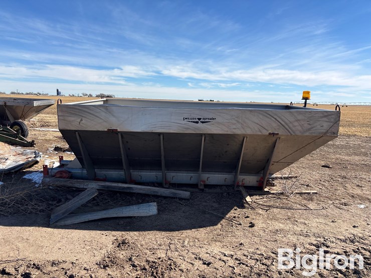 swenson-dry-spreader-box-image-4