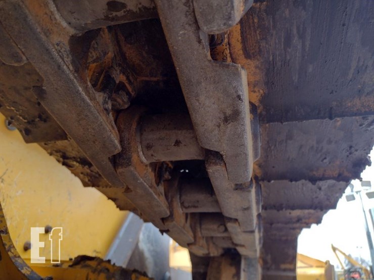 2013-deere-650k-xlt-image-39