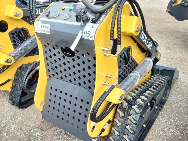 #133-•-mini-skid-steer---gasoline-image-4