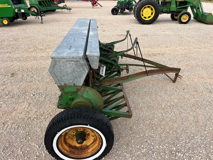 john-deere-16-image-7