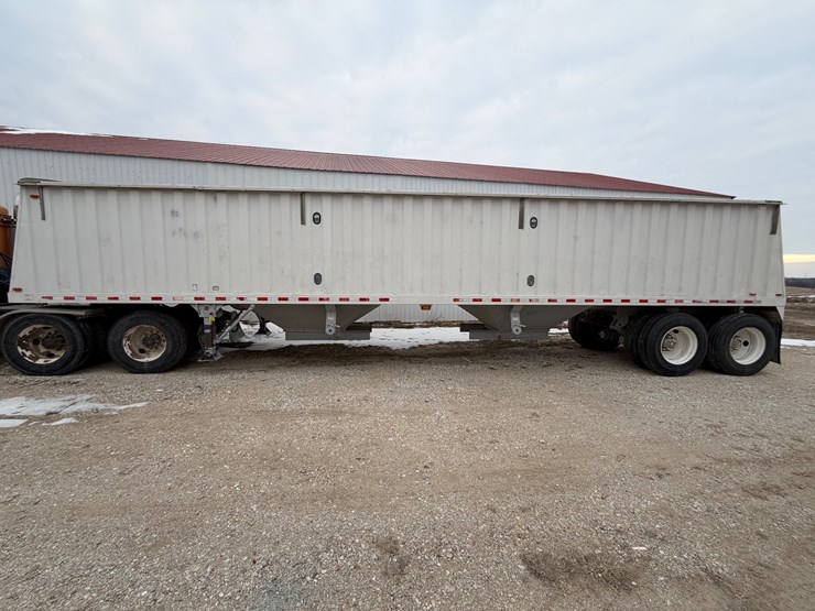 2008-jet-hopper-image-4