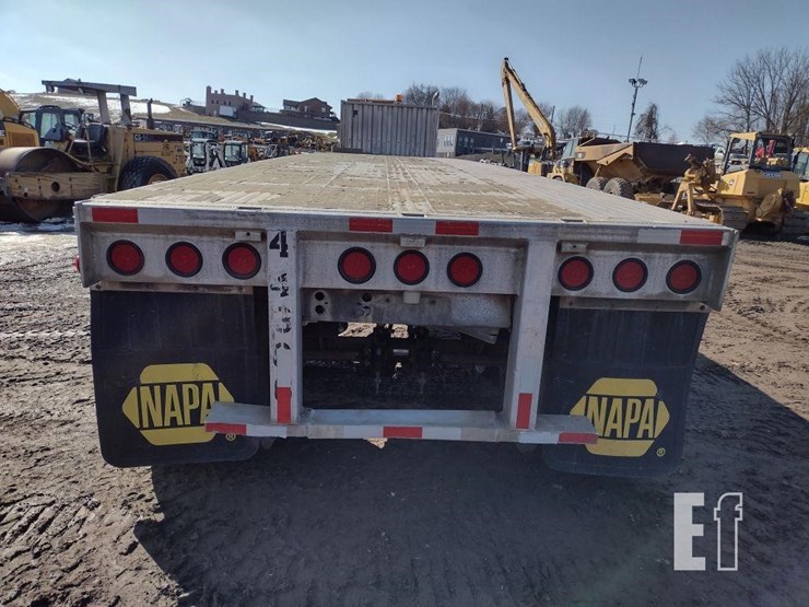 93-ravens-trailer^title^-image-11