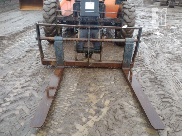 2005-jlg-g9-43a-image-13