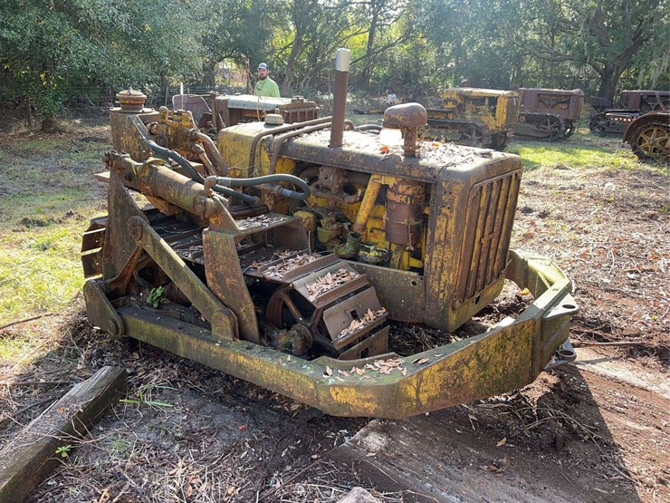 caterpillar-r2-image-6