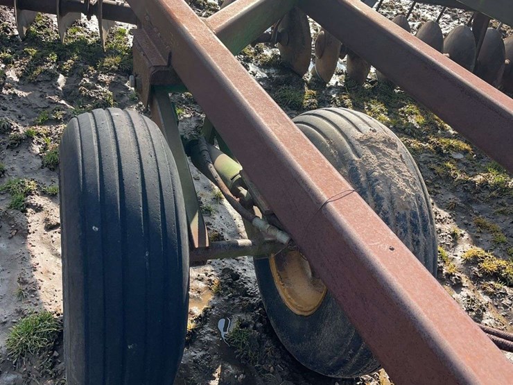 john-deere-630-image-6