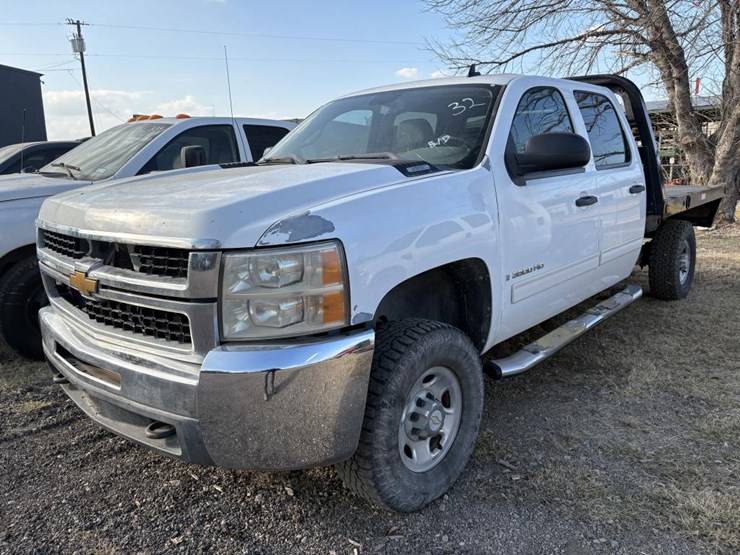 2009-chevrolet-3500-image-1