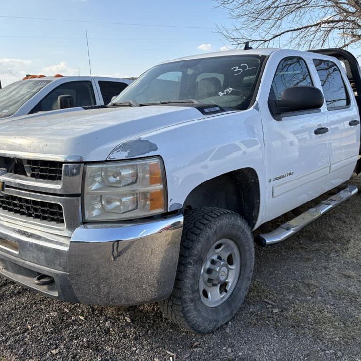 2009 CHEVROLET 3500