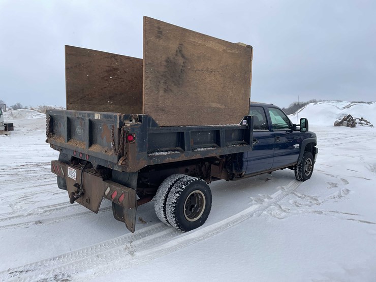 2002-chevrolet-2500-image-5