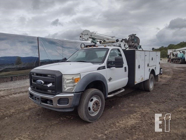 2012-ford-f550-image-36